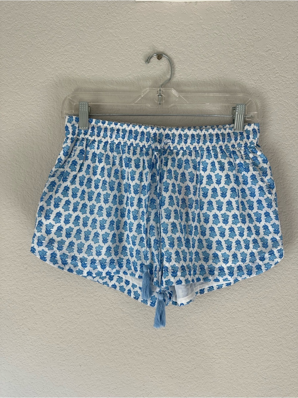 Vineyard Vines Blue Block Print Shorts with Tassel Drawstring size S NWT